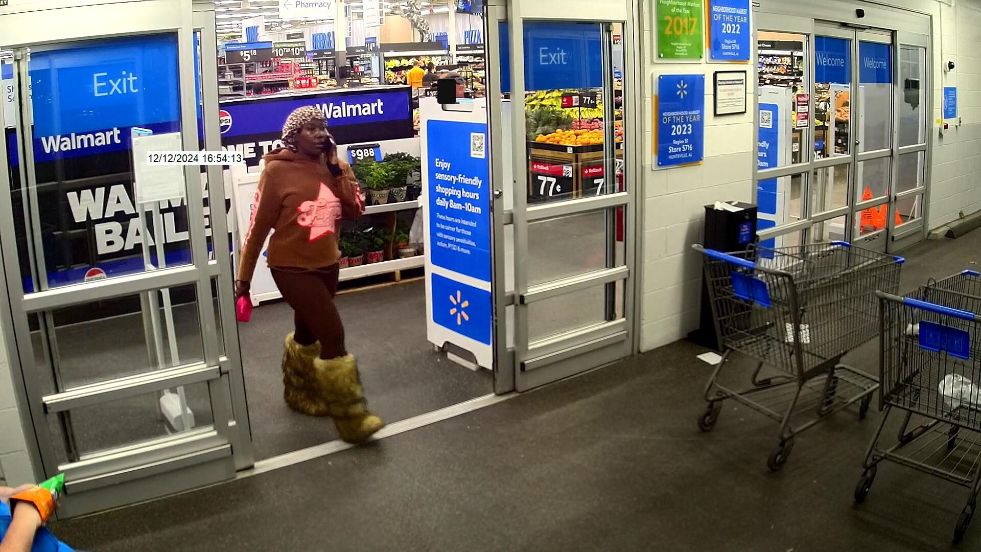 Suspect in fraudulent check case at Walmart